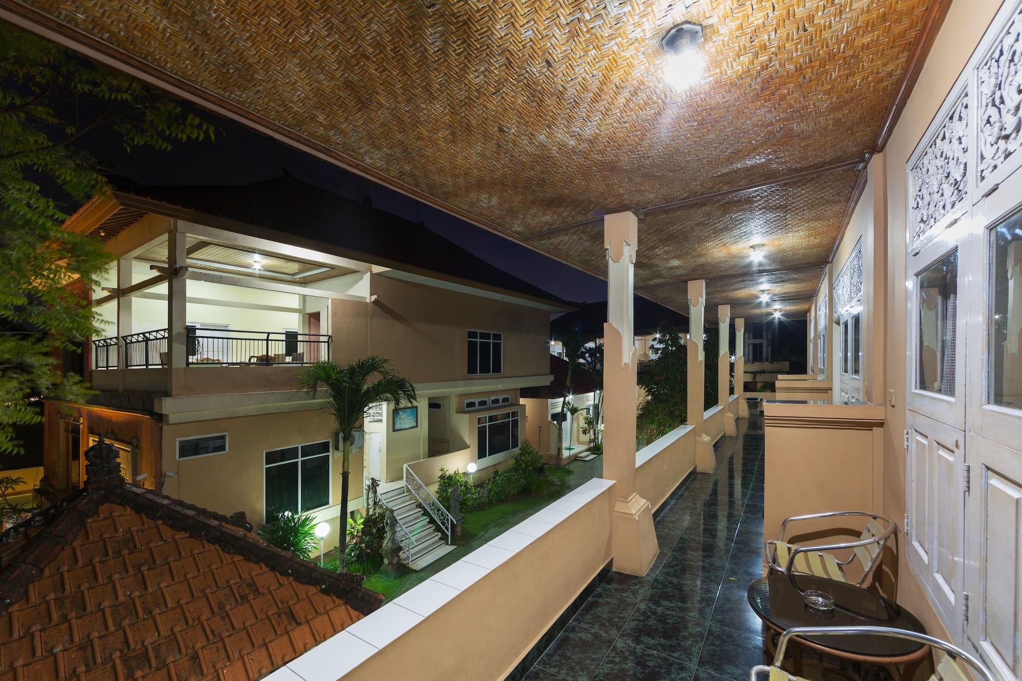 Oyo 3134 Puri Tamu Hotel Jimbaran Esterno foto