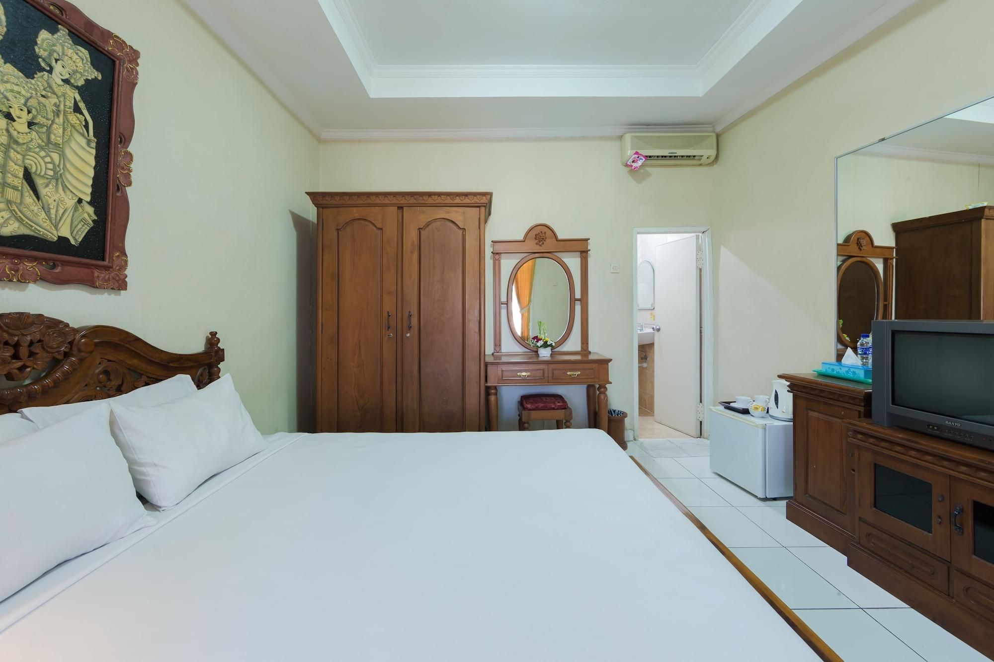 Oyo 3134 Puri Tamu Hotel Jimbaran Esterno foto