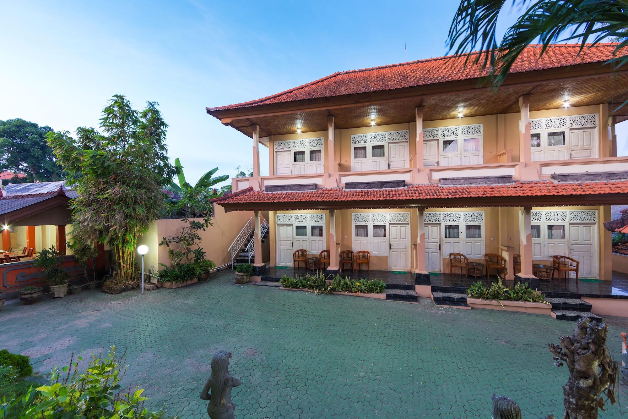 Oyo 3134 Puri Tamu Hotel Jimbaran Esterno foto