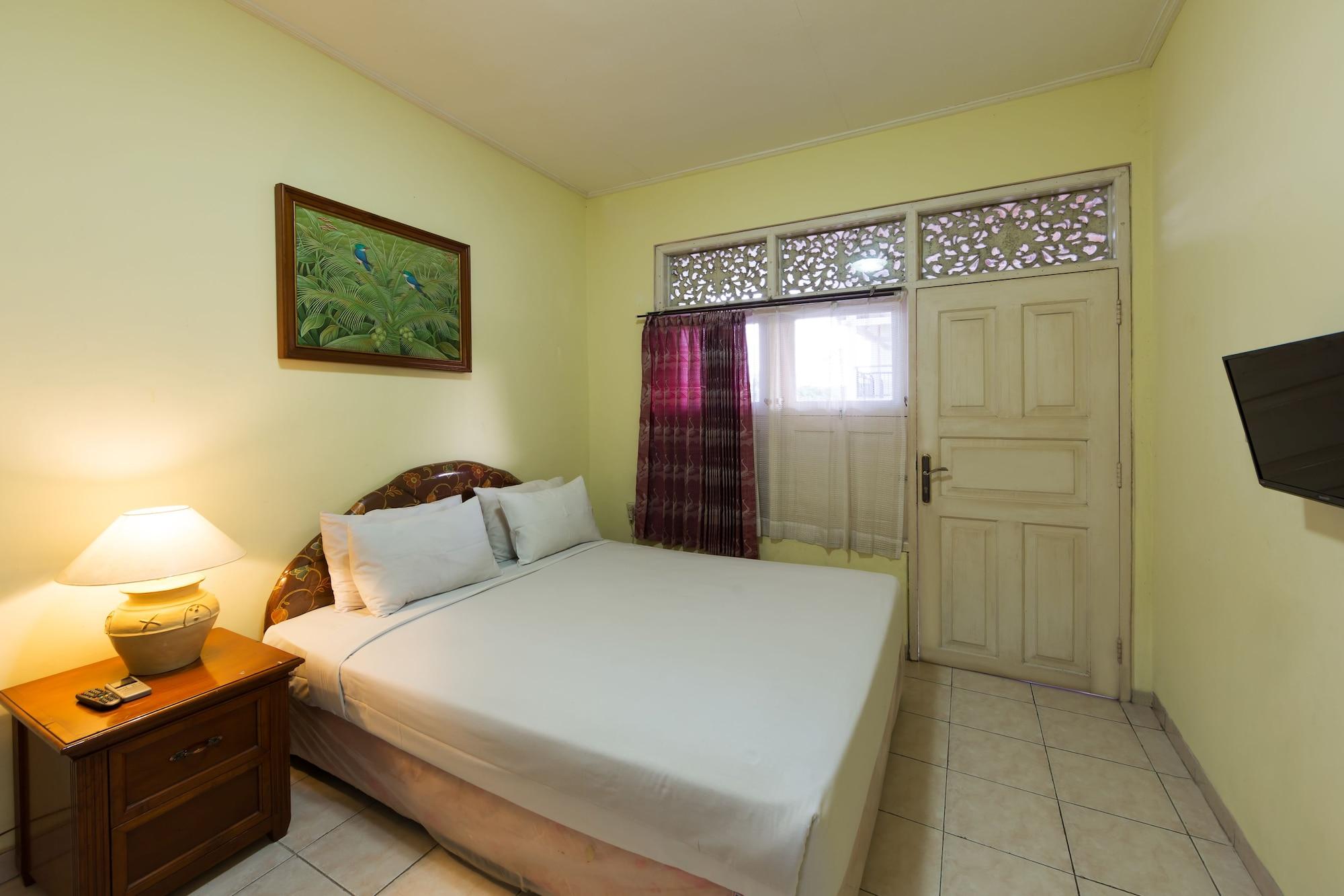 Oyo 3134 Puri Tamu Hotel Jimbaran Esterno foto