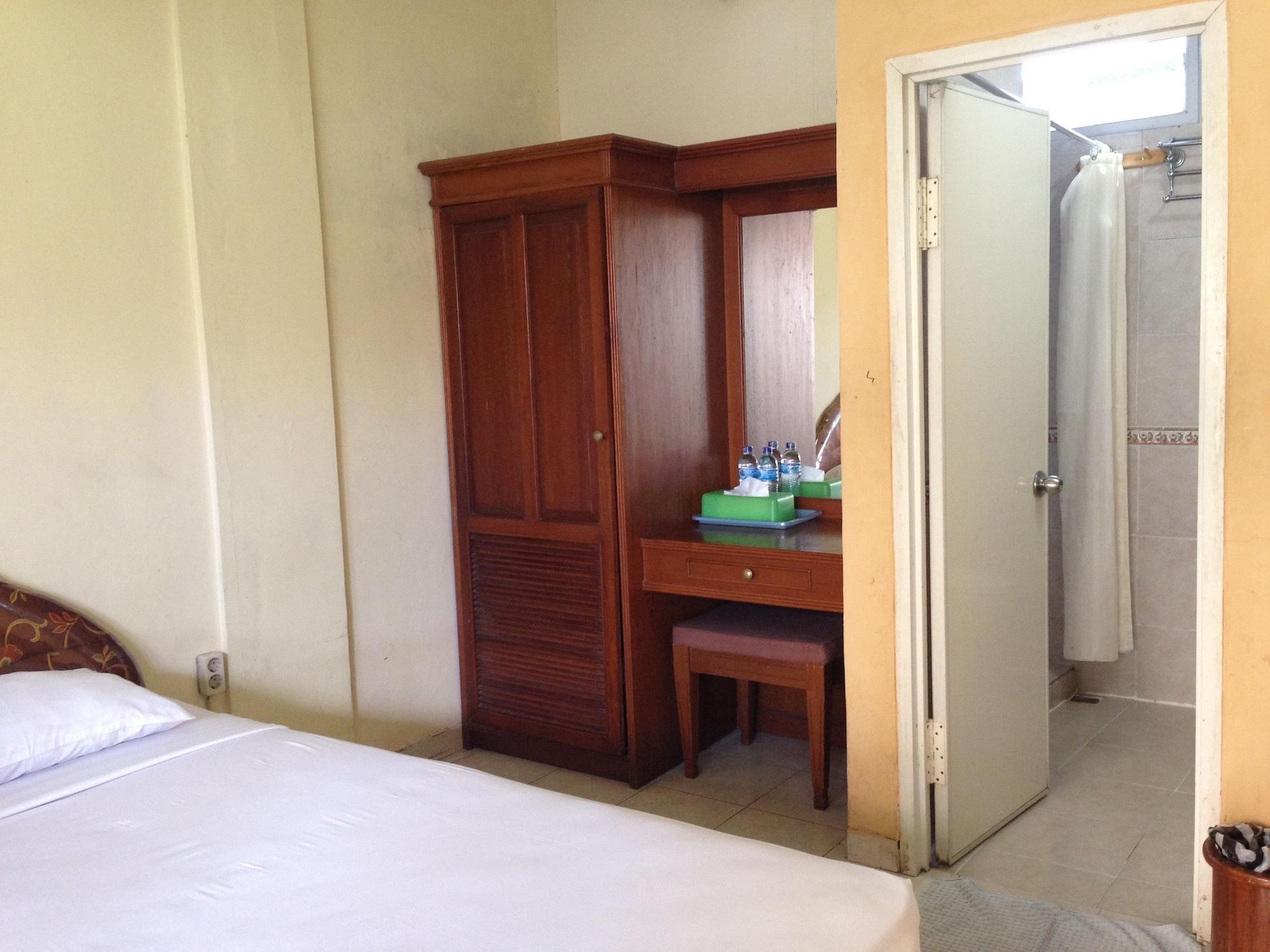Oyo 3134 Puri Tamu Hotel Jimbaran Esterno foto