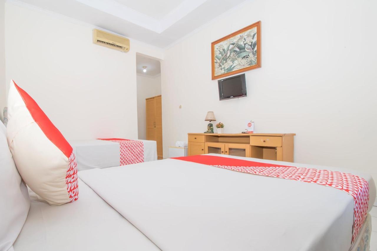 Oyo 3134 Puri Tamu Hotel Jimbaran Esterno foto